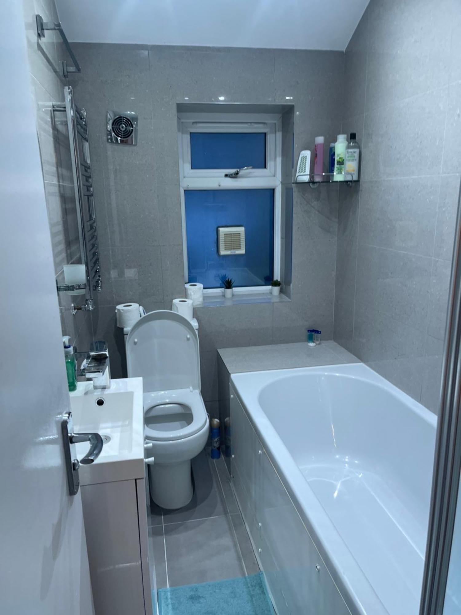 Tooting Lodge London - Cosy 2 Bedroom House With Garden, 5 Mins Walk To Tube Station Extérieur photo
