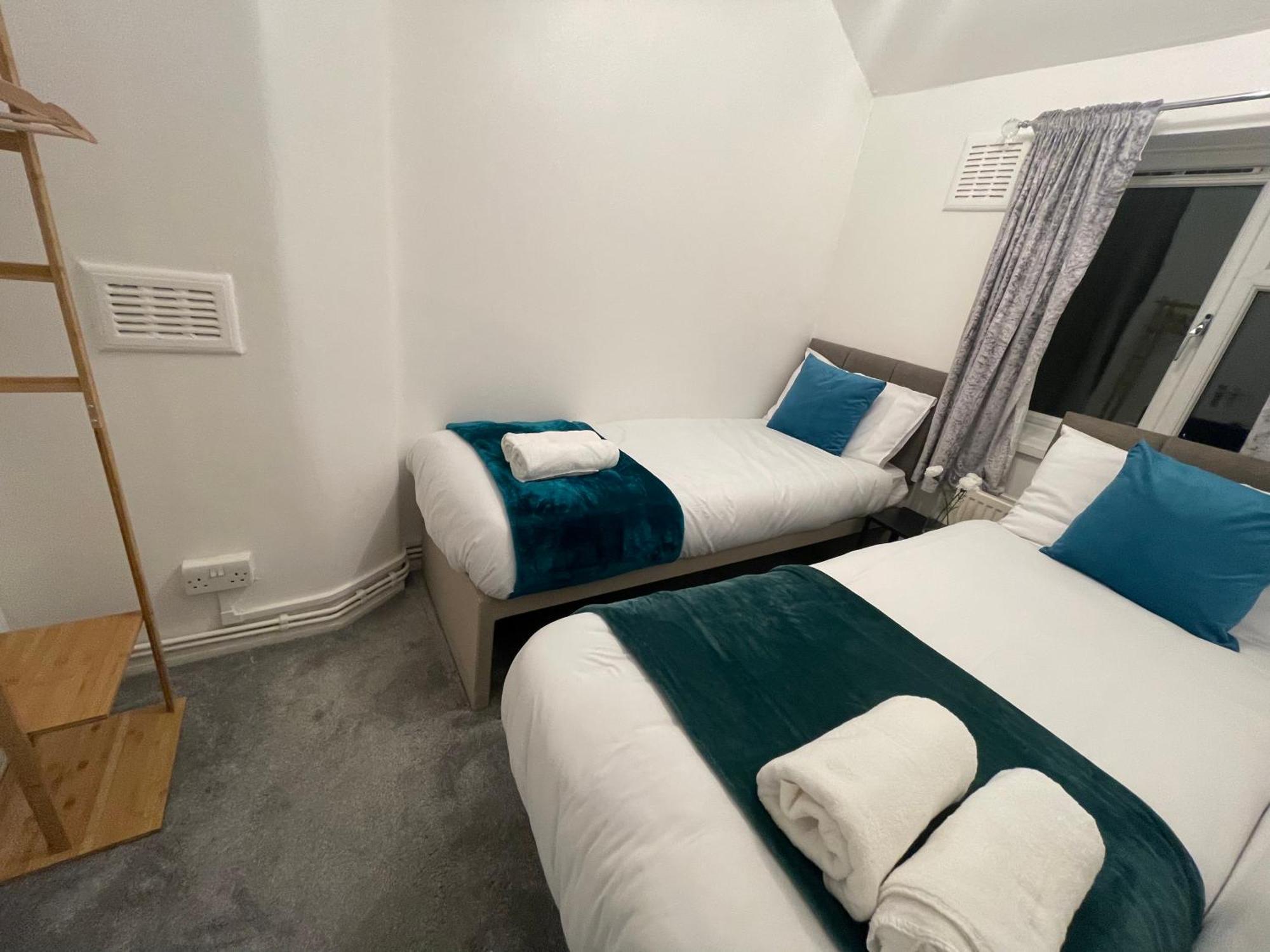 Tooting Lodge London - Cosy 2 Bedroom House With Garden, 5 Mins Walk To Tube Station Extérieur photo