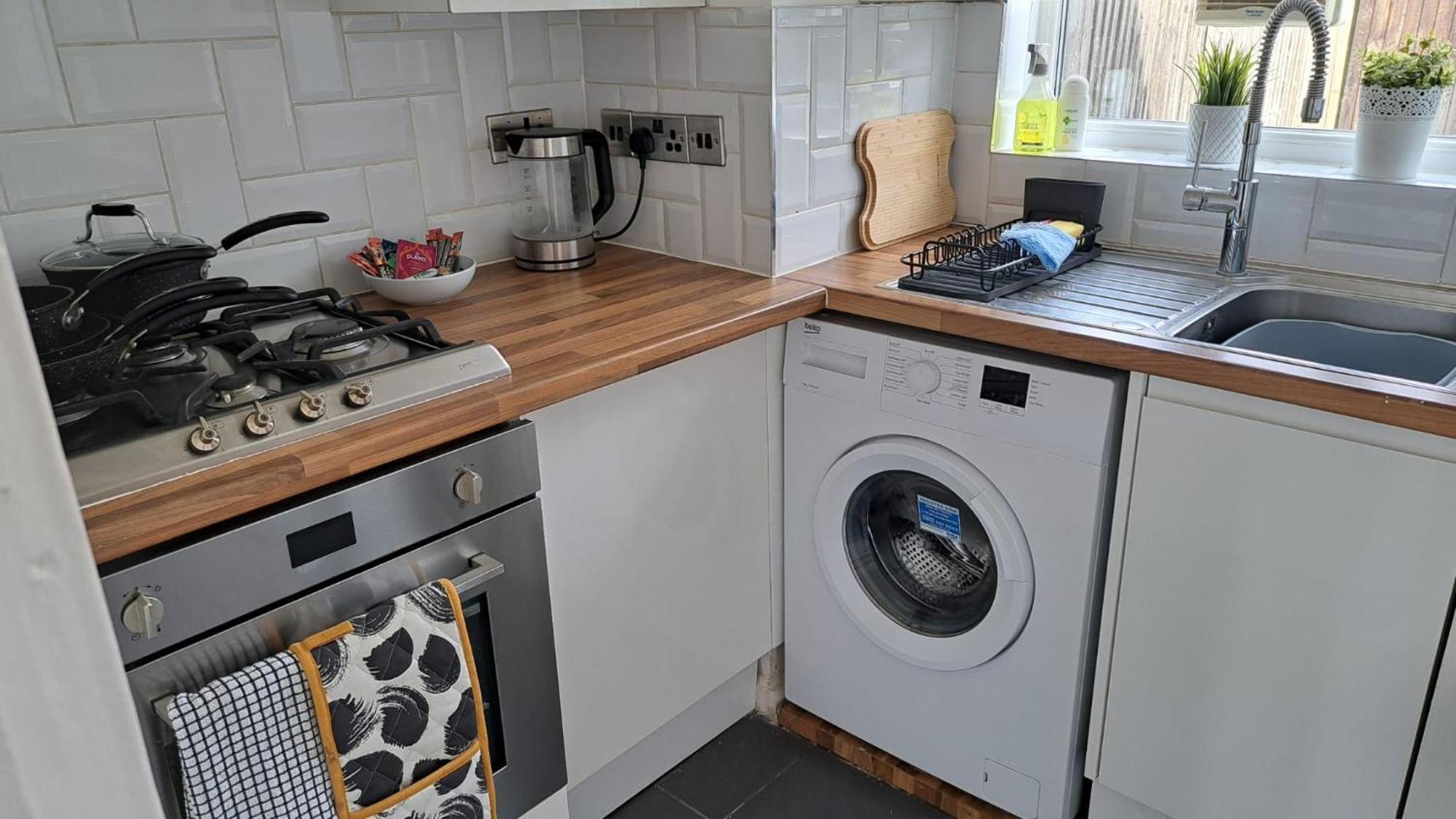 Tooting Lodge London - Cosy 2 Bedroom House With Garden, 5 Mins Walk To Tube Station Extérieur photo